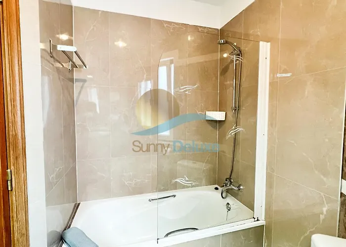 Golfinho By Sunny Deluxe 빌라