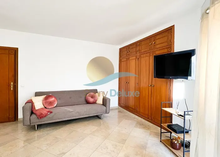 Golfinho By Sunny Deluxe * Αλμπουφέιρα