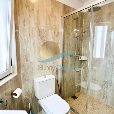 Villa Golfinho By Sunny Deluxe Villa *